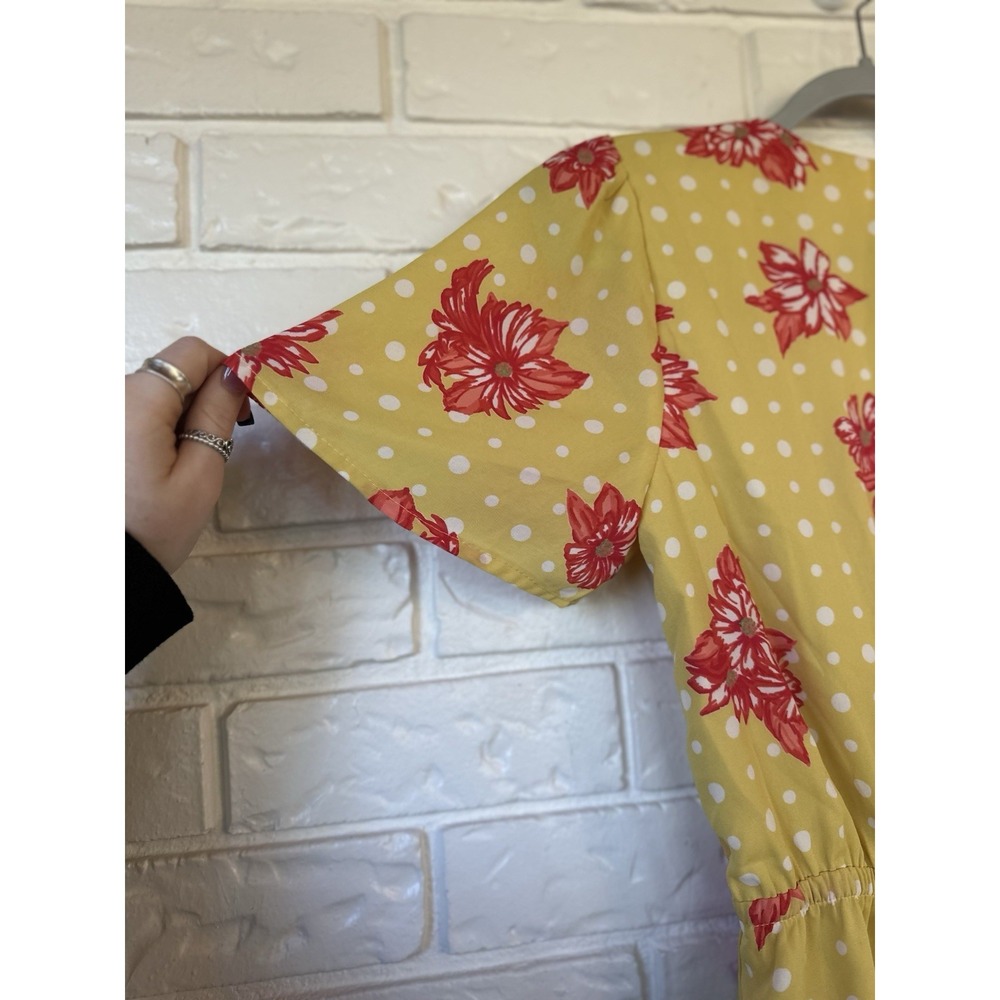 Lost + Wander Yellow Polka Dot Floral Romper XS - Picture 5 of 9